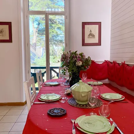 Maison Familiale Typique à 200m De La Benoît