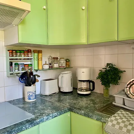 Maison Familiale Typique à 200m De La Benoît Hébergement de vacances